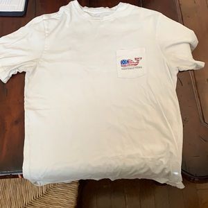 Vineyard vines American whale t shirt: size small